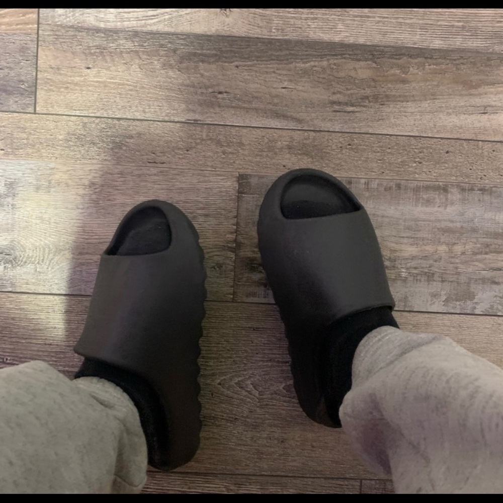 Black Yeezy look alike sides
